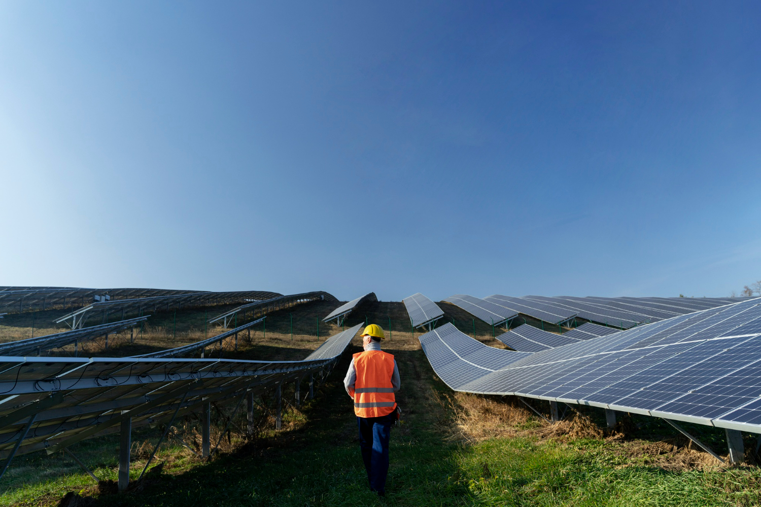 Ventajas del mantenimiento industrial y la energía fotovoltaica en tus instalaciones